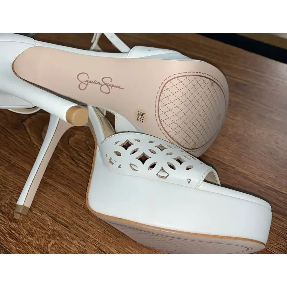 Jessica Simpson platform heels- Size 7